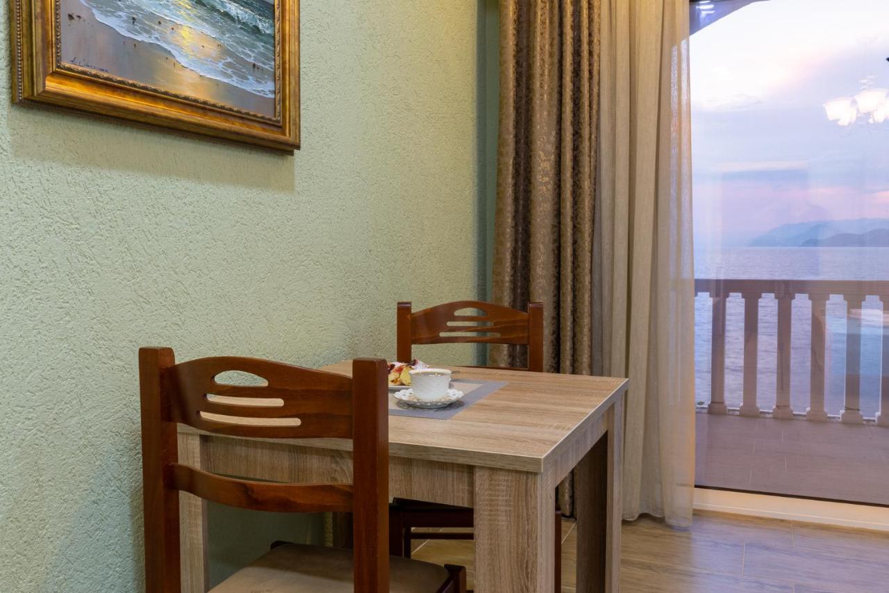 Dreamsea Apartment Utjeha Exterior photo