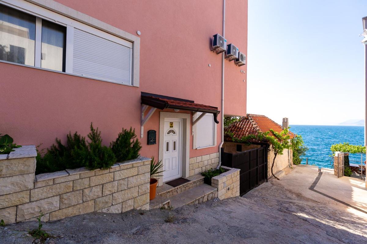 Dreamsea Apartment Utjeha Exterior photo